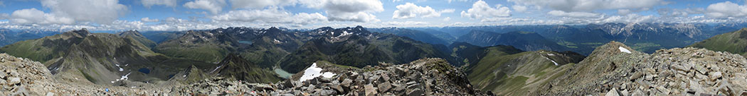 Panorama vom hinteren Grieskogel (2673m) Richtung Süden