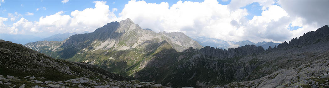 Panorma auf dem L1 vor dem Rif. Maria e Franco auf den Passo Campo