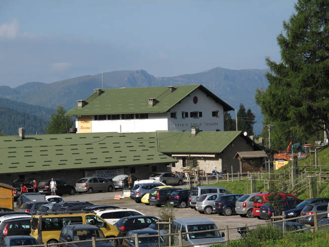 Blick auf Rifugio Bazzena