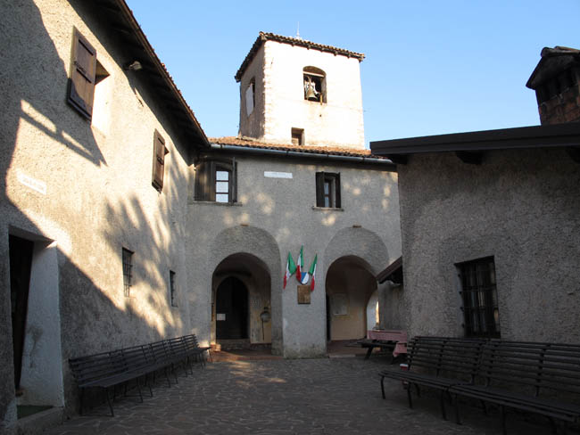 Innenhof Santuario de Conche.